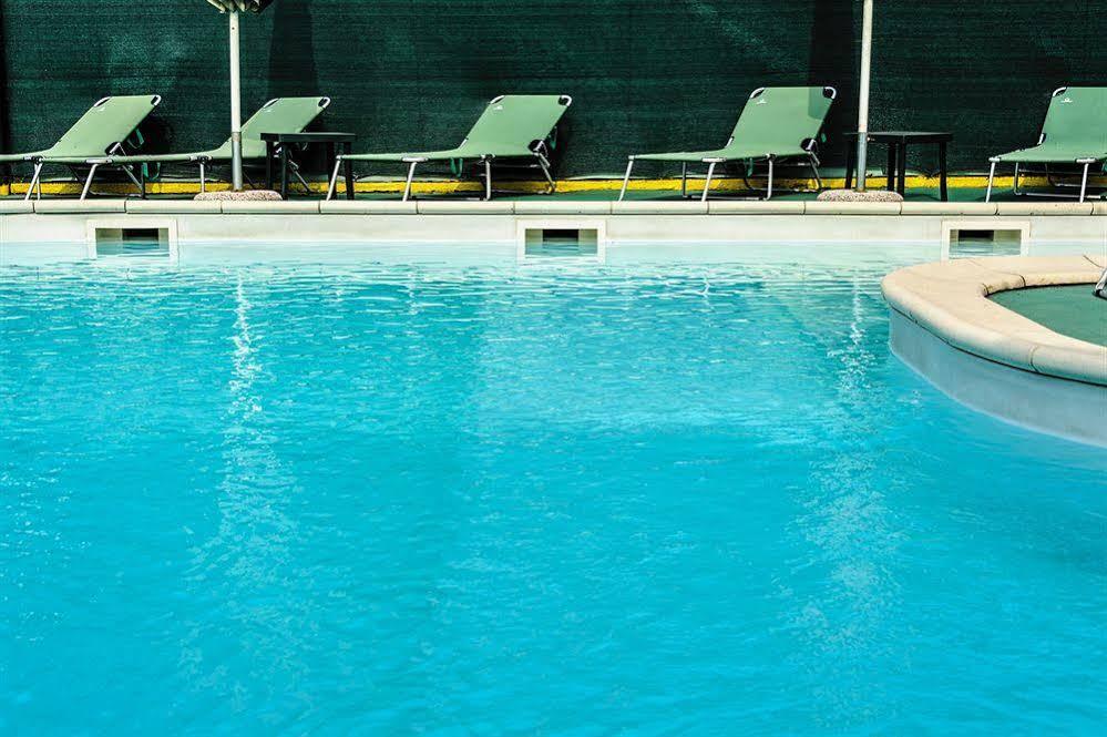 Hotel Motel Residence S Front Екстер'єр фото